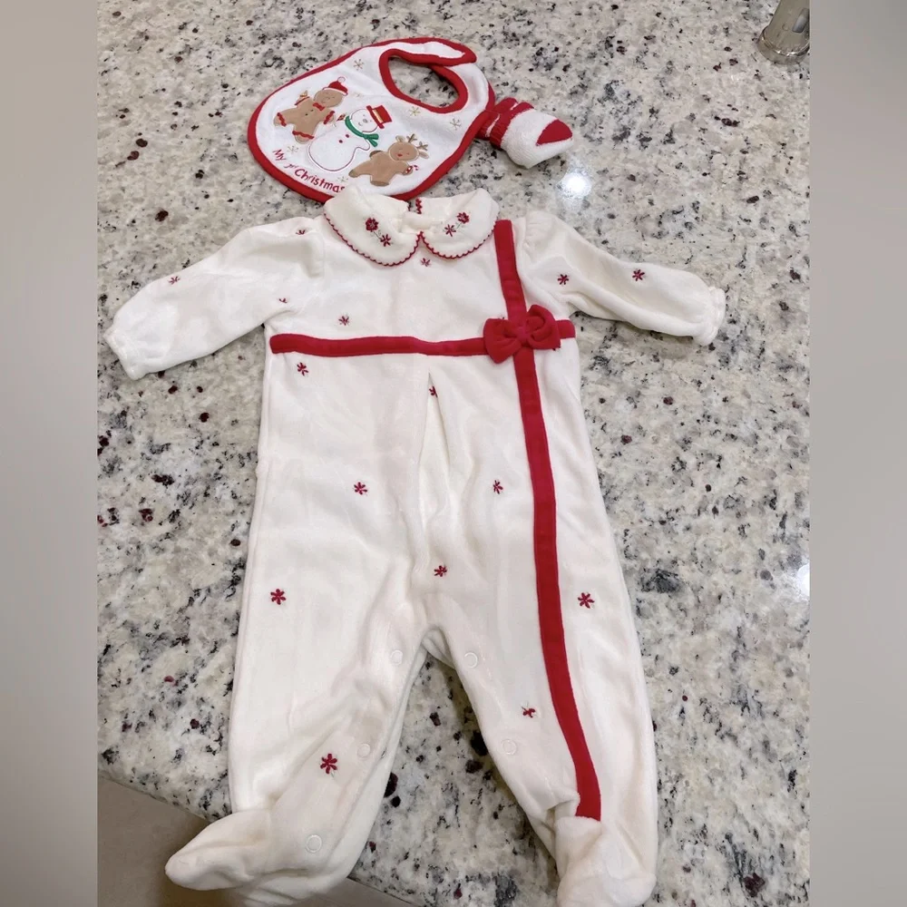 3 PC 1st Moments Charming White & Red Kids One Piece w Matching Bib & Socks 0-3M